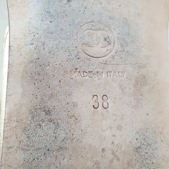 Chanel Gold Gladiator Sandals Sz.38 - Picture 5 of 16